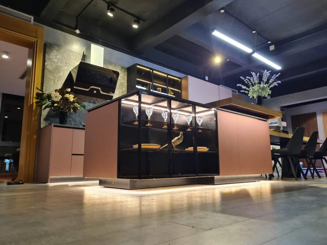 Thiết kế ánh sáng cho khu trưng bày tại Showroom TTG Hải Phòng, Số 60 Hoàng Văn Thụ, phường Hồng Bàng