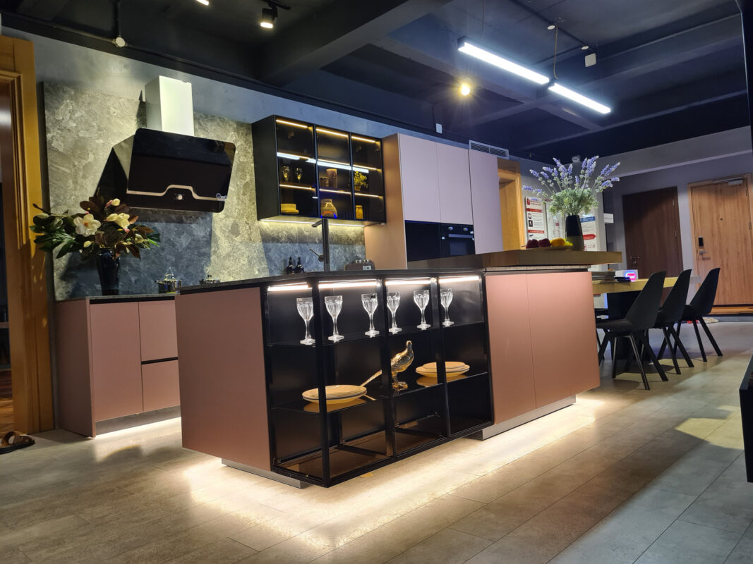 Thiết kế ánh sáng cho khu trưng bày tại Showroom TTG Hải Phòng, Số 60 Hoàng Văn Thụ, phường Hồng Bàng