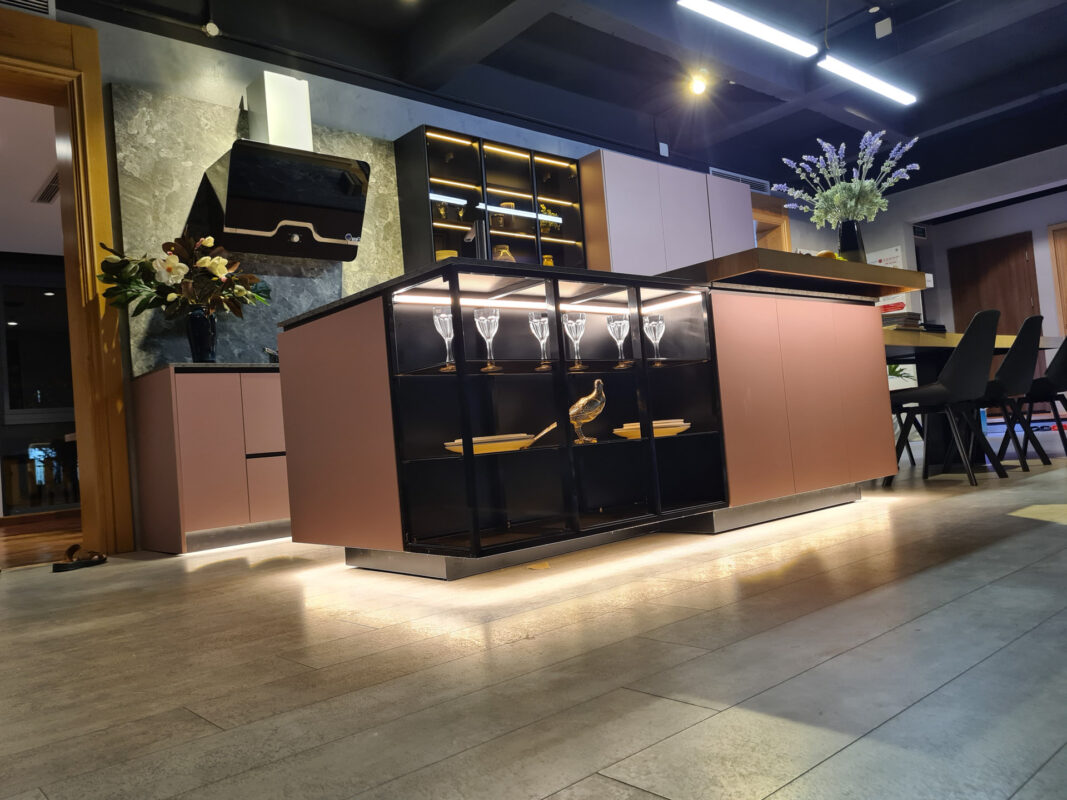 Thiết kế ánh sáng cho khu trưng bày tại Showroom TTG Hải Phòng, Số 60 Hoàng Văn Thụ, phường Hồng Bàng